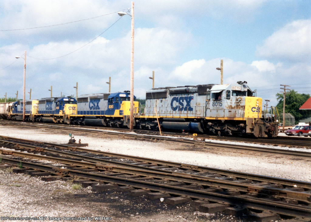 CSX SD40-2 8015